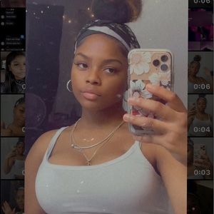 Meet your Posher, Paige